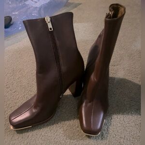 Women’s high heel boots